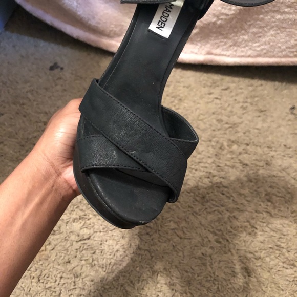 Black Steve Madden Xenon Wedges - Picture 7 of 7